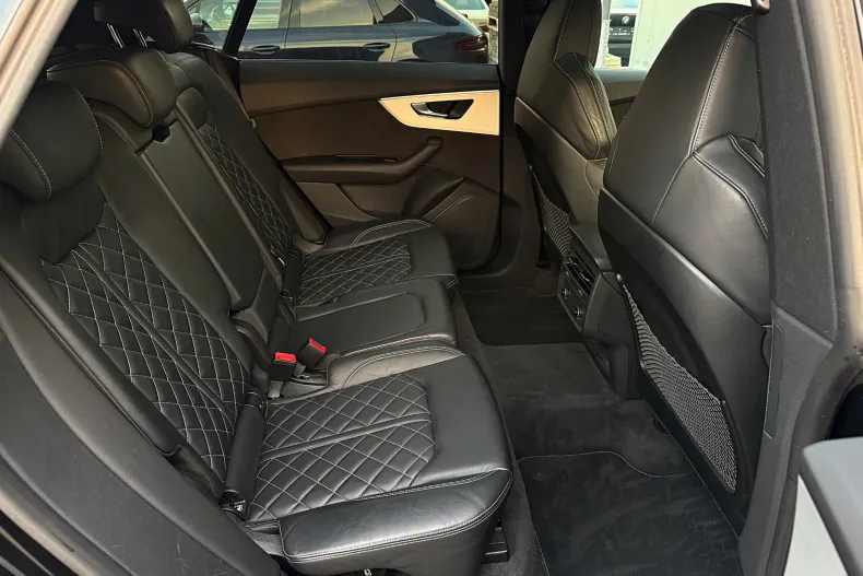 Audi Q8 din 2019 cu 133.000 km - oferta AUD165906 - foto 29