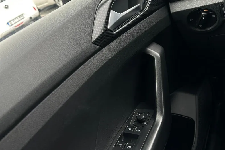 Volkswagen T-Cross din 2023 cu 110.368 km - oferta VOL165907 - foto 13