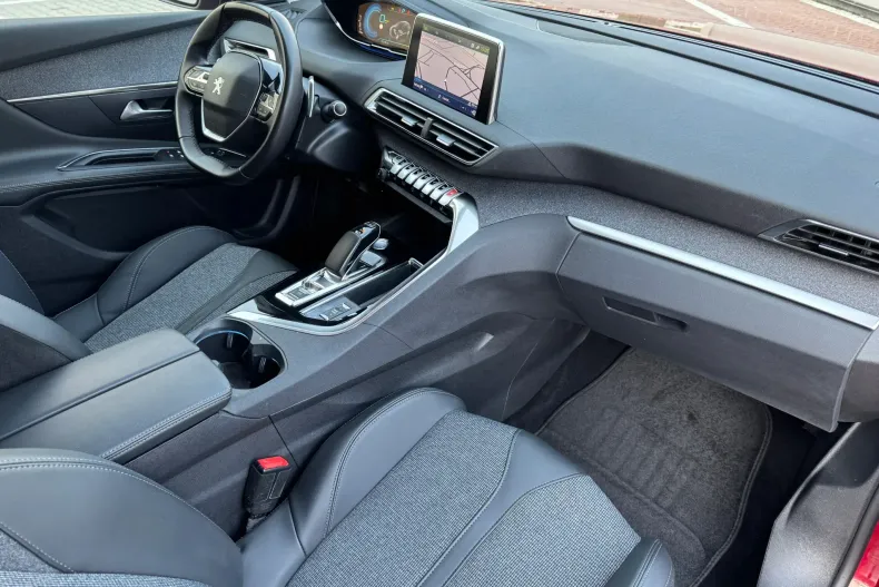 Peugeot 3008 din 2020 cu 103.500 km - oferta PEU165911 - foto 19