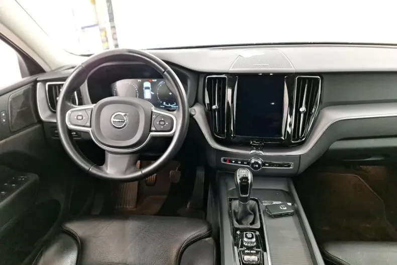 Volvo XC60 din 2020 cu 114.397 km - oferta VOL165914 - foto 5
