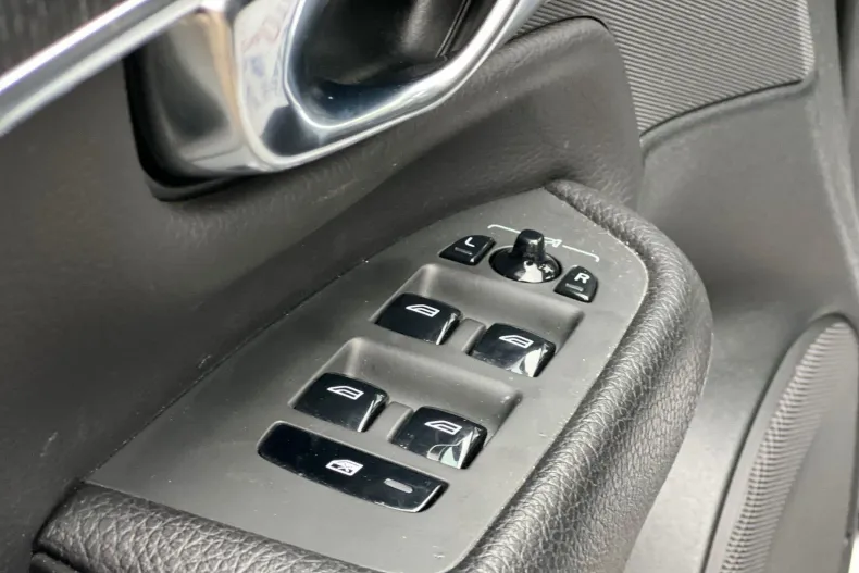 Volvo XC90 din 2020 cu 97.000 km - oferta VOL165932 - foto 10