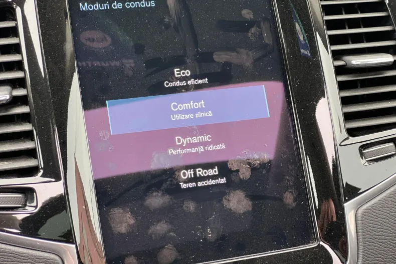 Volvo XC90 din 2020 cu 97.000 km - oferta VOL165932 - foto 22