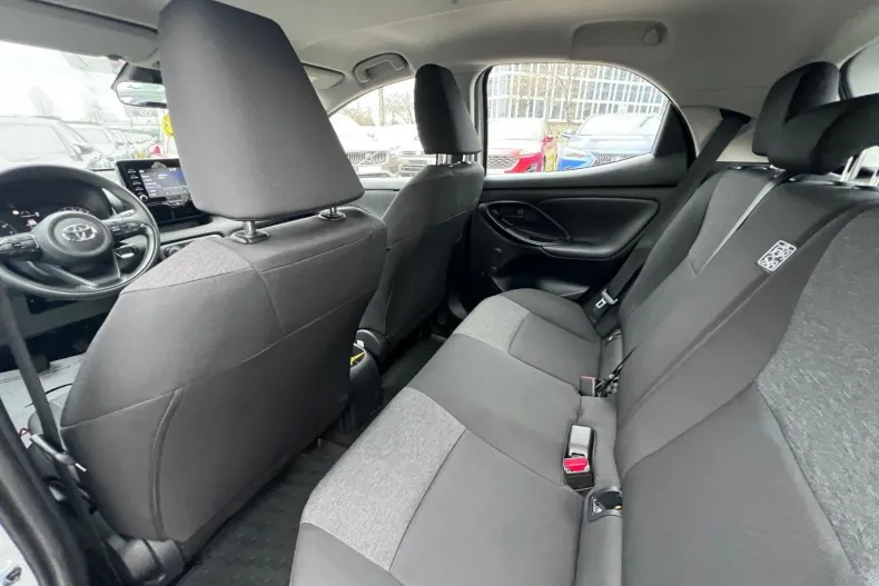 Toyota Yaris din 2022 cu 20.000 km - oferta TOY165933 - foto 8