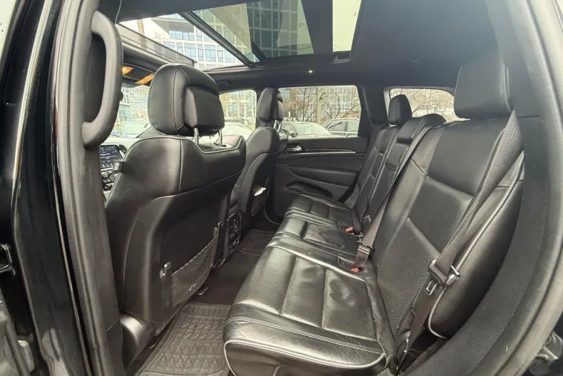 Jeep Grand Cherokee din 2019 cu 108.180 km - oferta JEE165935 - foto 9