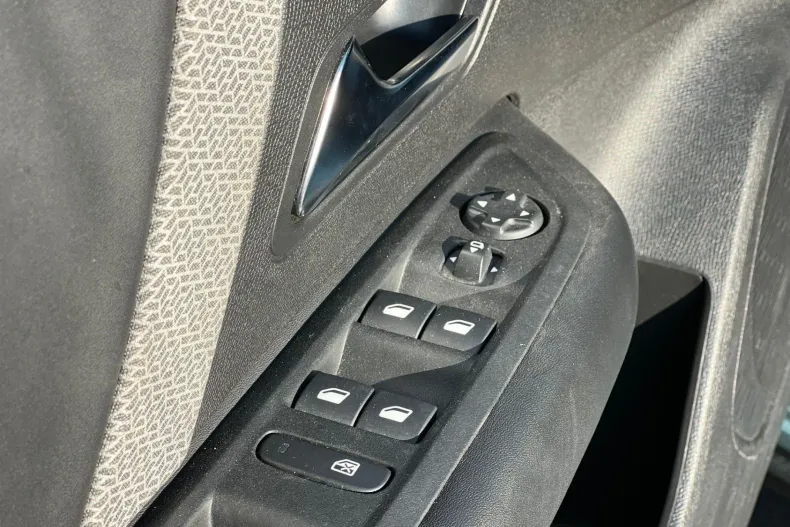 Citroën C4 din 2023 cu 47.000 km - oferta CIT165937 - foto 10