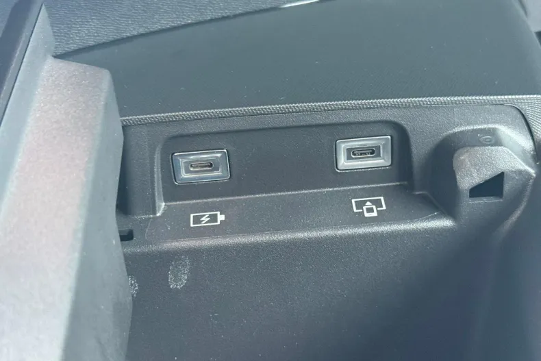 Peugeot 3008 din 2024 cu 34.202 km - oferta PEU165938 - foto 19