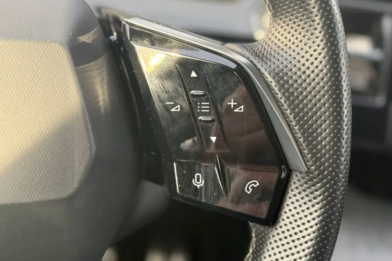 Peugeot 3008 din 2024 cu 34.202 km - oferta PEU165938 - foto 21