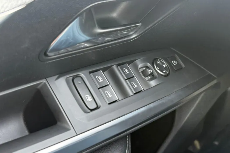 Peugeot 3008 din 2024 cu 34.202 km - oferta PEU165938 - foto 23