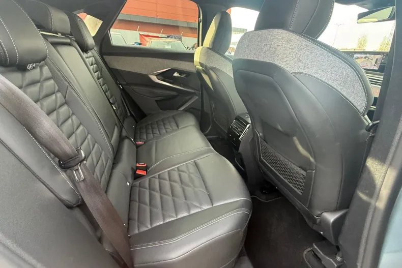 Peugeot 3008 din 2024 cu 34.202 km - oferta PEU165938 - foto 31