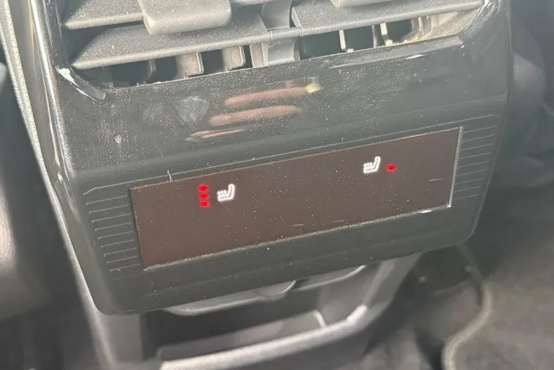 Peugeot 3008 din 2024 cu 34.202 km - oferta PEU165938 - foto 33