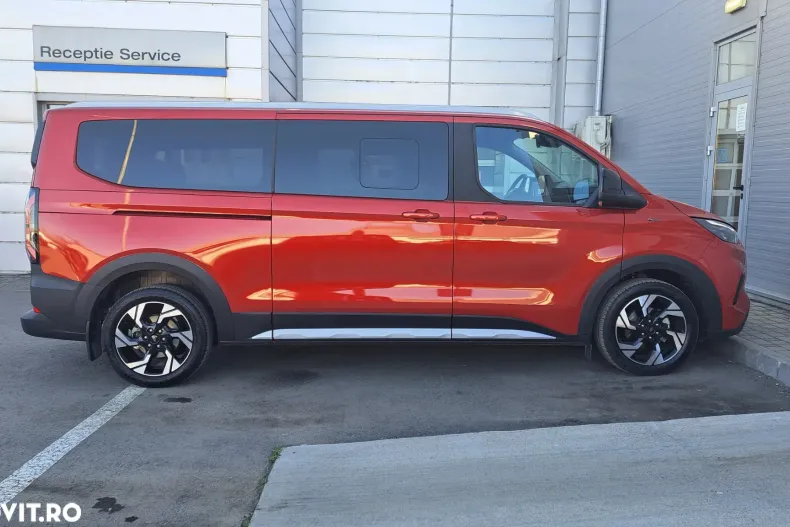 Ford Tourneo Custom din 2025 cu 1 km - oferta FOR165944 - foto 8