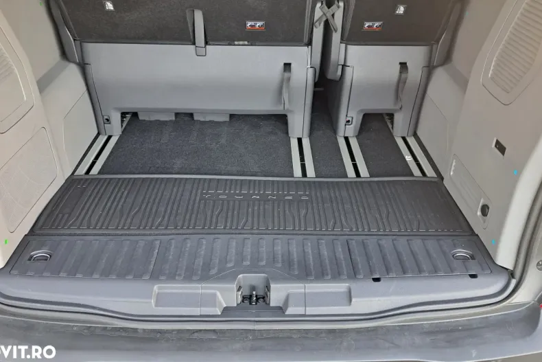 Ford Tourneo Custom din 2025 cu 1 km - oferta FOR165944 - foto 21