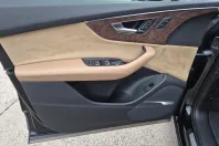 Audi Q7 din 2019 cu 97.262 km - oferta AUD165949 - foto 9