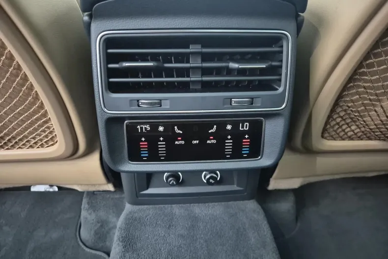 Audi Q7 din 2019 cu 97.262 km - oferta AUD165949 - foto 22