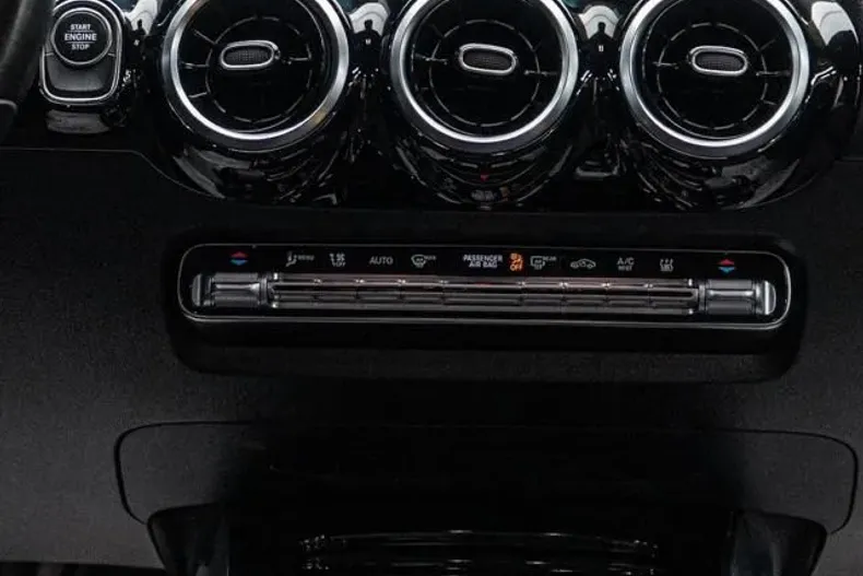 Mercedes-Benz GLA din 2022 cu 161.800 km - oferta MER165958 - foto 4