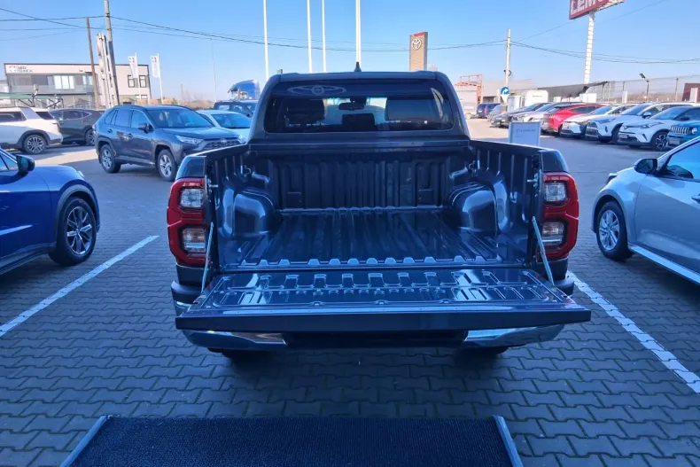 Toyota Hilux din 2025 cu 10 km - oferta TOY165962 - foto 4