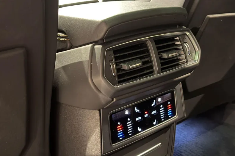 Lamborghini Urus din 2020 cu 80.000 km - oferta LAM165968 - foto 32