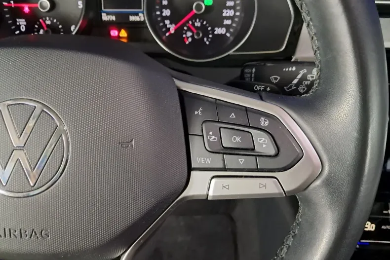 Volkswagen Passat din 2022 cu 100.776 km - oferta VOL165975 - foto 14