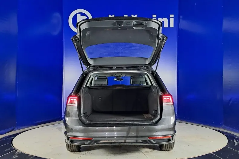 Volkswagen Passat din 2022 cu 100.776 km - oferta VOL165975 - foto 21