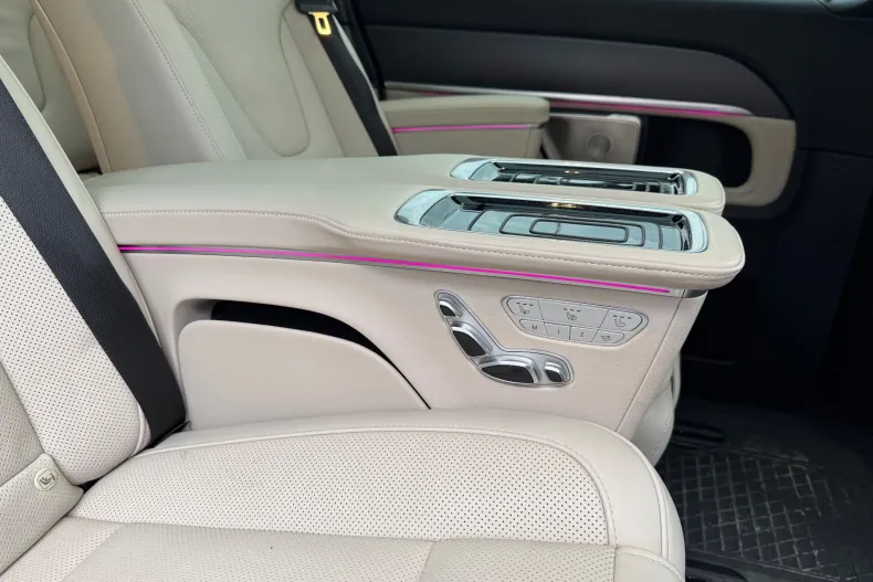 Mercedes-Benz V din 2024 cu 35.900 km - oferta MER165977 - foto 11