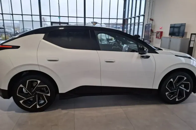 Lynk&Co 02 din 2025 cu 20 km - oferta LYN165979 - foto 6