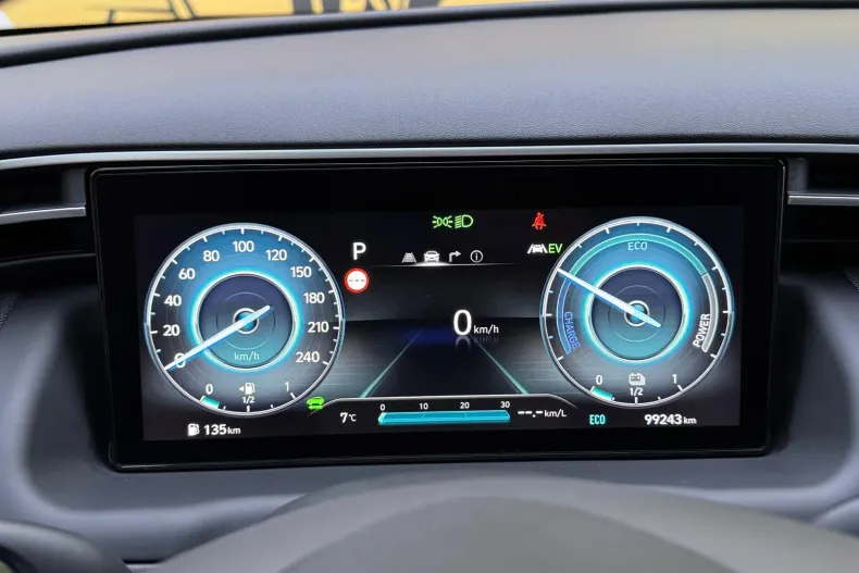 Hyundai TUCSON din 2021 cu 99.236 km - oferta HYU165986 - foto 23