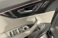 Audi Q8 din 2021 cu 82.121 km - oferta AUD165989 - foto 14