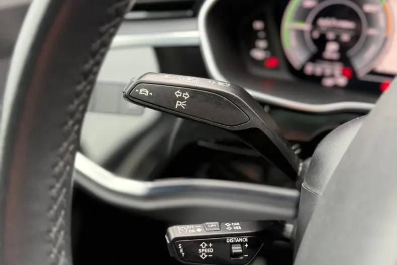 Audi Q3 din 2022 cu 136.000 km - oferta AUD165993 - foto 23