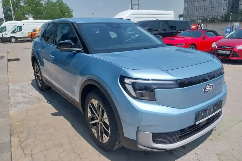 Ford Explorer din 2025 cu 1 km - oferta FOR165995 - foto 4