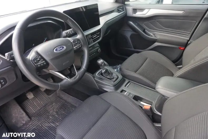 Ford Focus din 2022 cu 27.500 km - oferta FOR165996 - foto 7