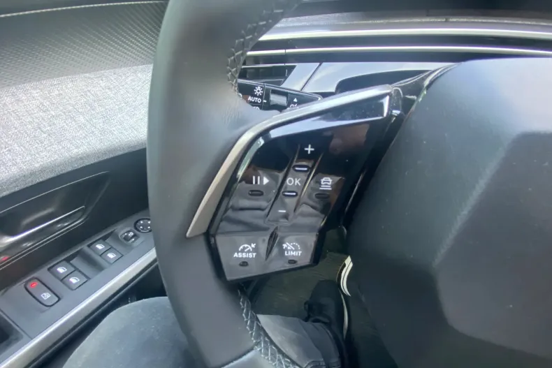 Peugeot 3008 din 2025 cu 1.350 km - oferta PEU165997 - foto 20