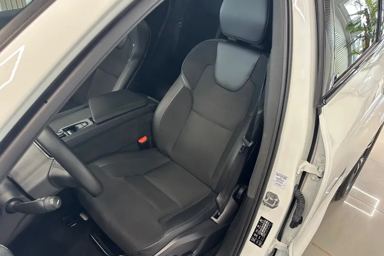 Volvo XC60 din 2021 cu 103.000 km - oferta VOL166000 - foto 15