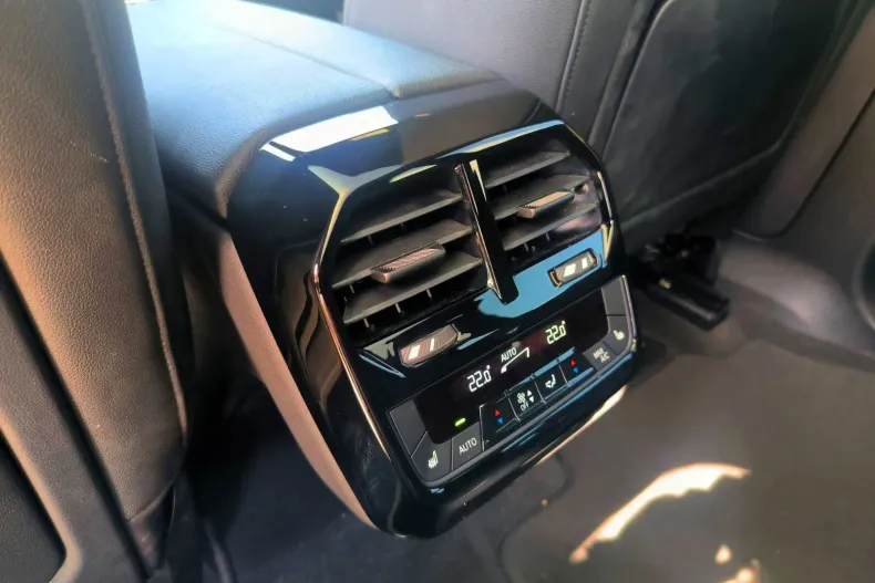 BMW iX din 2024 cu 21.500 km - oferta BMW166002 - foto 11