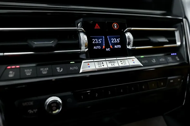 BMW Seria 8 din 2020 cu 94.245 km - oferta BMW166005 - foto 25