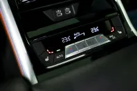 BMW Seria 8 din 2020 cu 94.245 km - oferta BMW166005 - foto 31