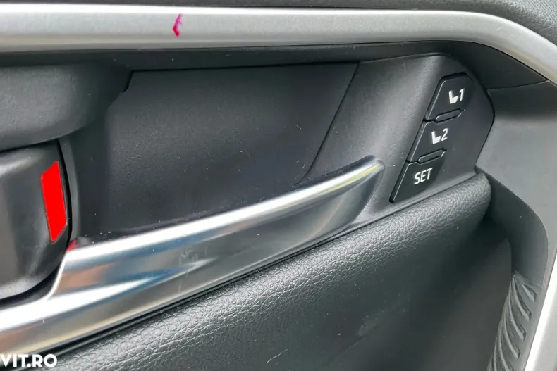 Toyota RAV4 din 2020 cu 98.336 km - oferta TOY166006 - foto 17