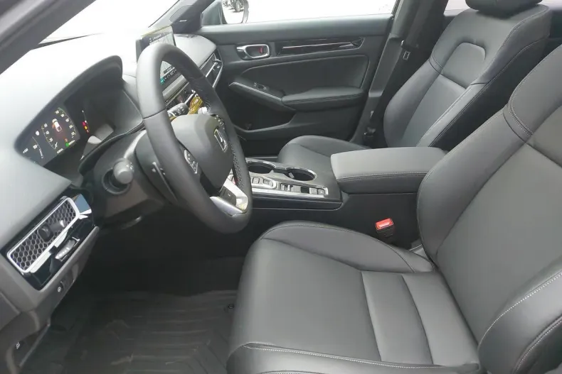 Honda Civic din 2025 cu 4.000 km - oferta HON166012 - foto 12