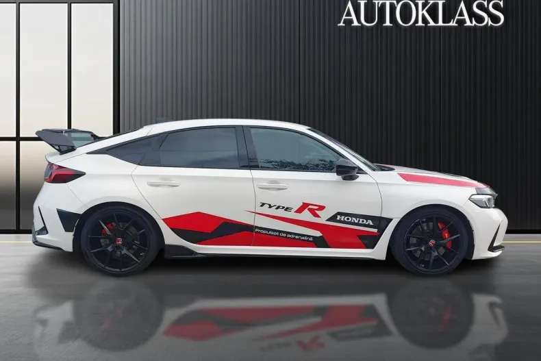 Honda Civic din 2023 cu 21.500 km - oferta HON166013 - foto 6