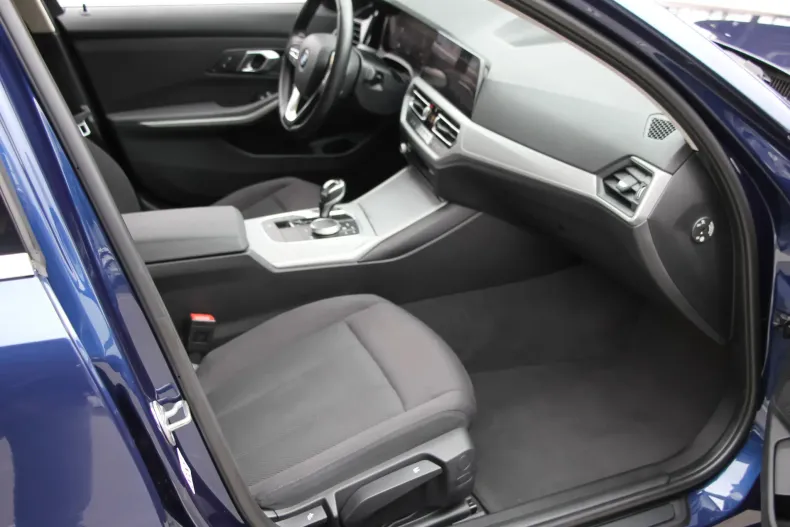 BMW Seria 3 din 2020 cu 154.000 km - oferta BMW166025 - foto 17