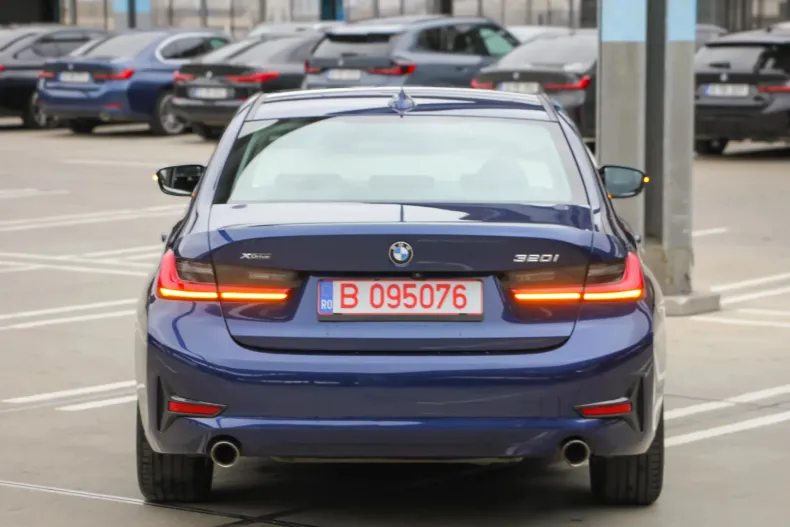 BMW Seria 3 din 2020 cu 154.000 km - oferta BMW166025 - foto 23