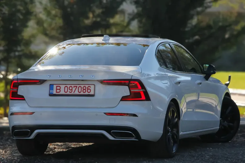 Volvo S60 din 2022 cu 165.000 km - oferta VOL166026 - foto 4