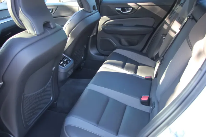 Volvo S60 din 2022 cu 165.000 km - oferta VOL166026 - foto 8