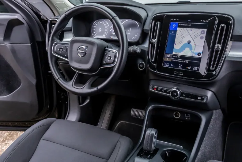 Volvo XC40 din 2020 cu 56.000 km - oferta VOL166034 - foto 7