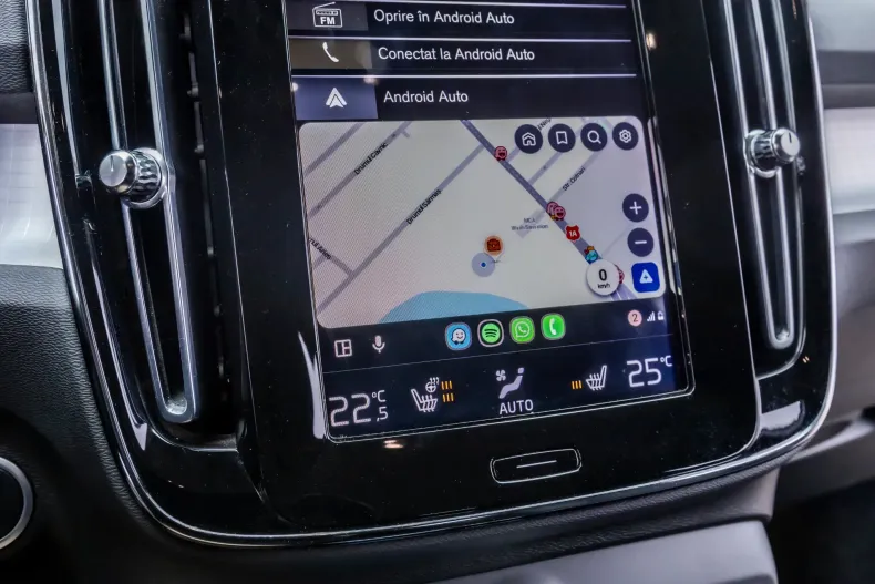 Volvo XC40 din 2020 cu 56.000 km - oferta VOL166034 - foto 8