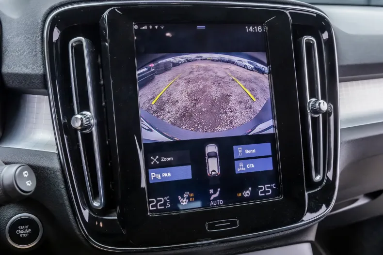 Volvo XC40 din 2020 cu 56.000 km - oferta VOL166034 - foto 26