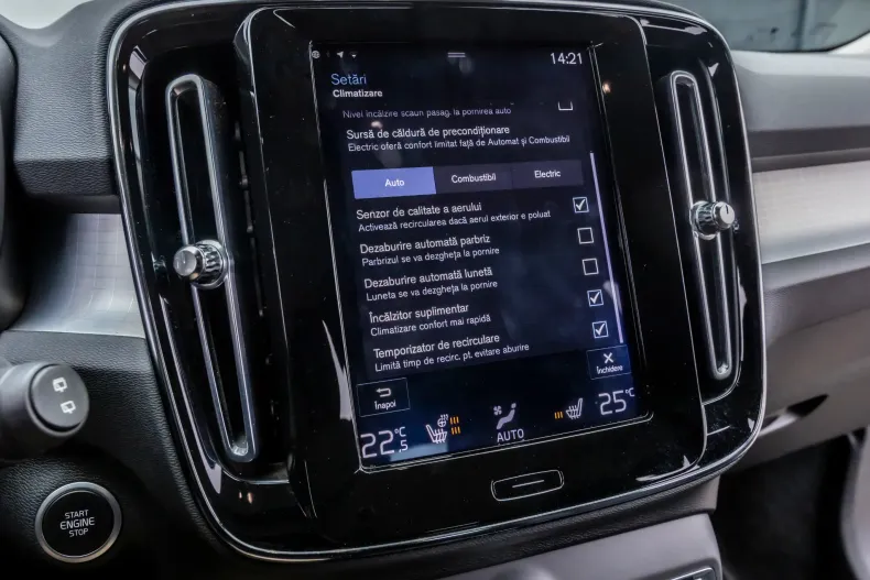 Volvo XC40 din 2020 cu 56.000 km - oferta VOL166034 - foto 32