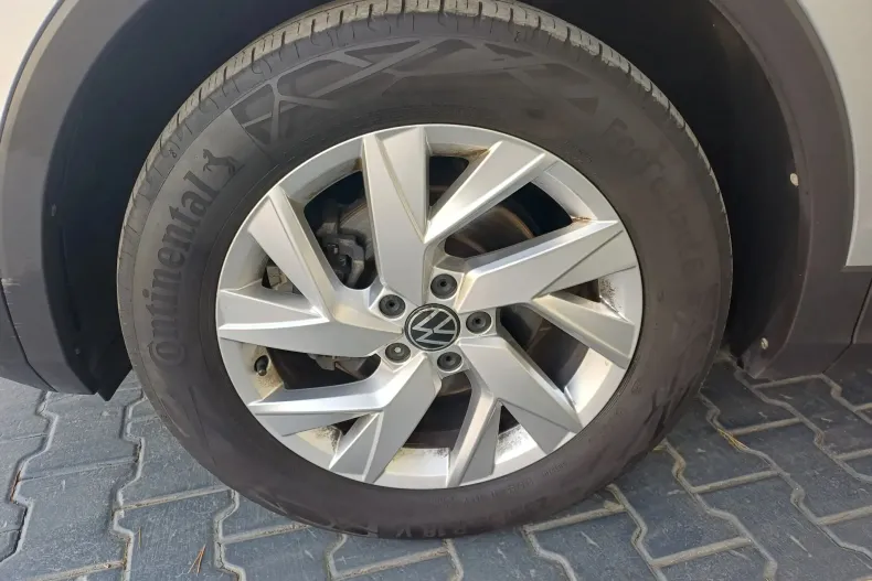 Volkswagen Tiguan din 2022 cu 52.977 km - oferta VOL166047 - foto 4