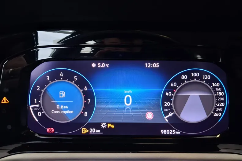 Volkswagen Golf din 2021 cu 98.025 km - oferta VOL166052 - foto 6