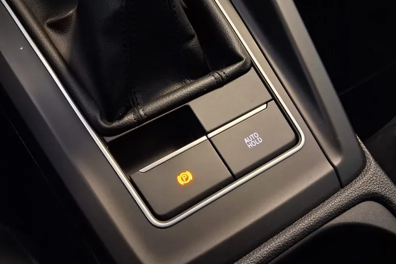 Volkswagen Golf din 2021 cu 98.025 km - oferta VOL166052 - foto 13