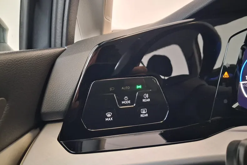 Volkswagen Golf din 2021 cu 98.025 km - oferta VOL166052 - foto 15